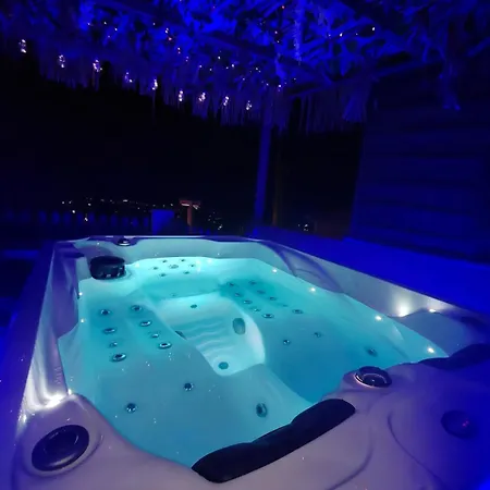 Willa Anglada, With A Private Pool And Jacuzzi *