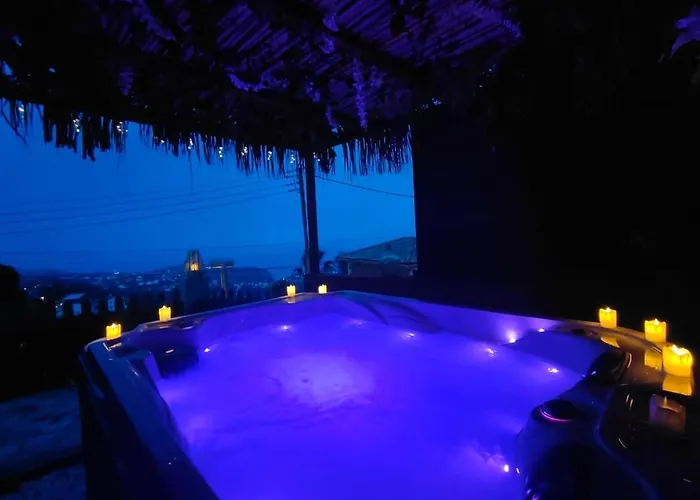 Anglada, With A Private Pool And Jacuzzi 빌라 료렛 드 마르