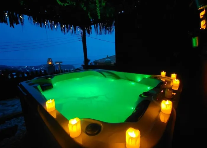 Anglada, With A Private Pool And Jacuzzi 빌라 *