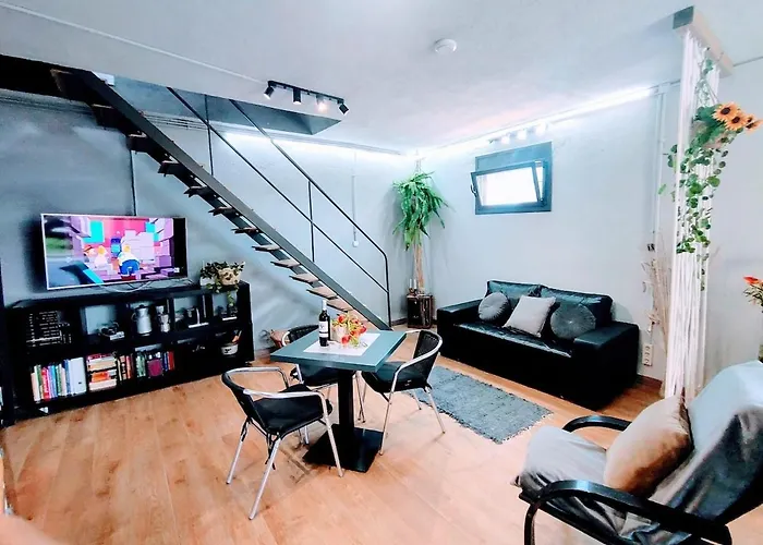 빌라 Anglada, With A Private Pool And Jacuzzi *